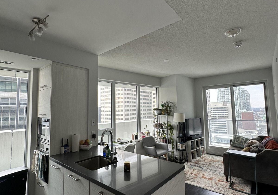 2221-yonge-street-toronto-toronto-ontario-c13720222