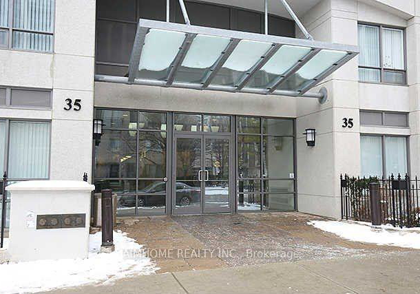 35-hollywood-avenue-toronto-north-york-ontario-c13720242