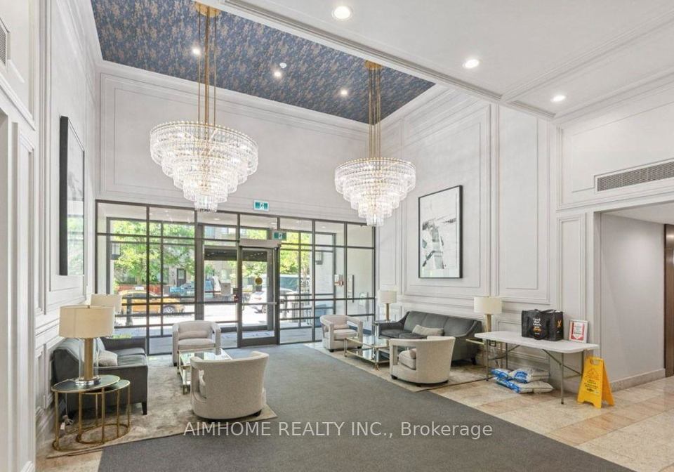 35-hollywood-avenue-toronto-north-york-ontario-c13720242