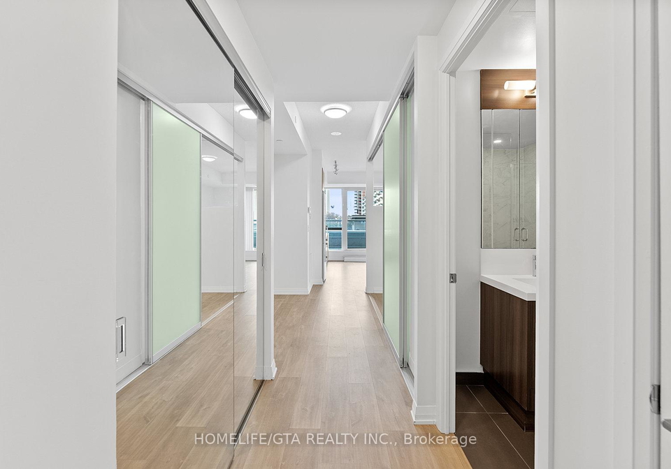 101-erskine-avenue-toronto-toronto-ontario-c13720308