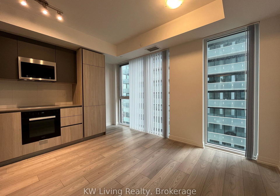 400-king-street-w-toronto-toronto-ontario-c13720336
