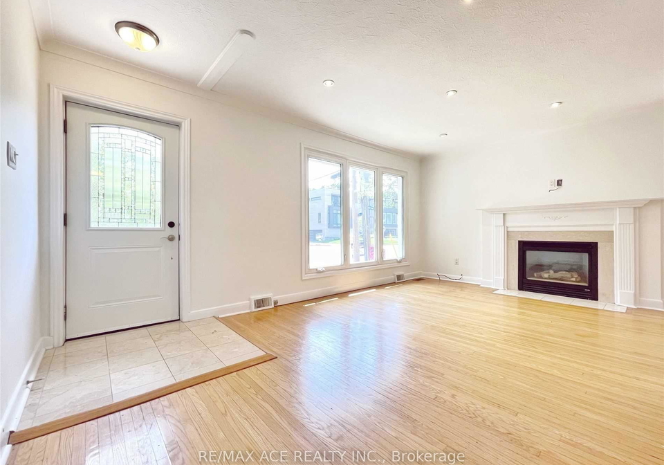 246-horsham-avenue-toronto-toronto-ontario-c13720348