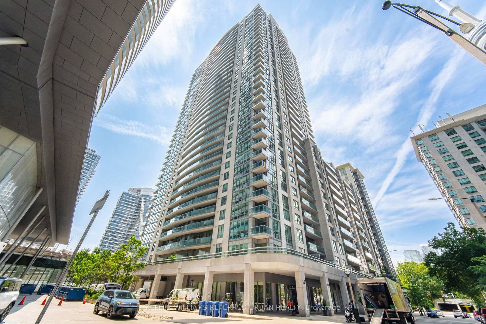 19-grand-trunk-crescent-toronto-toronto-ontario-c13720354