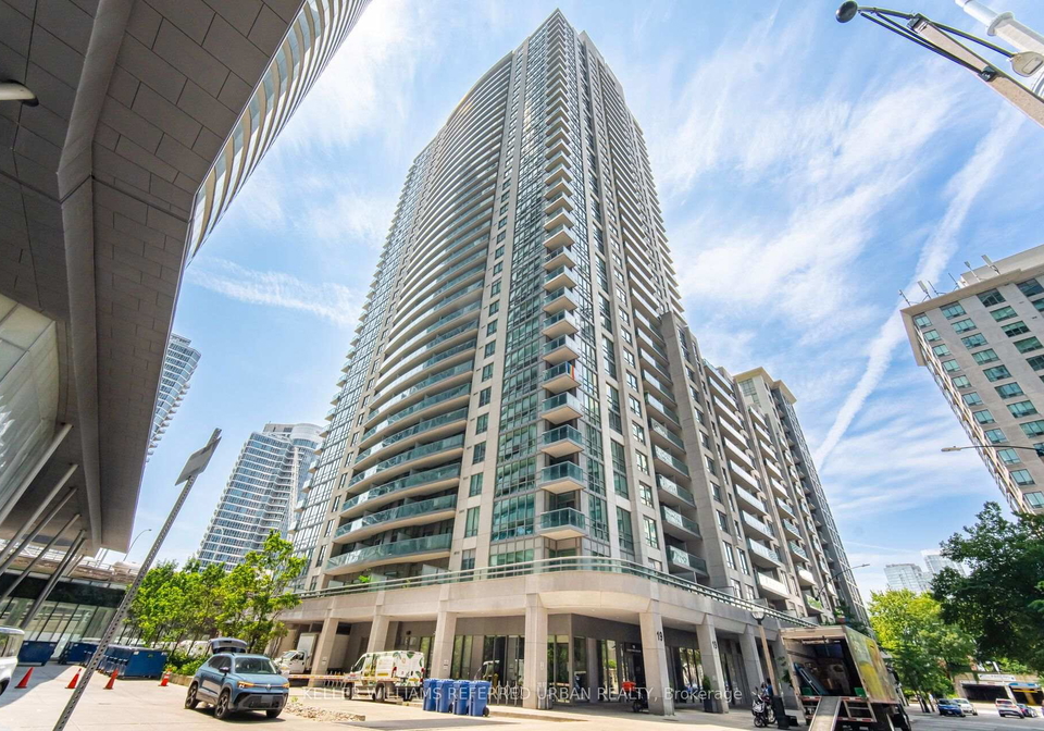 19-grand-trunk-crescent-toronto-toronto-ontario-c13720354