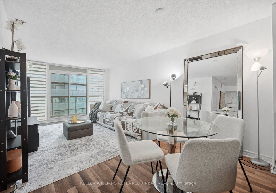 19-grand-trunk-crescent-toronto-toronto-ontario-c13720354