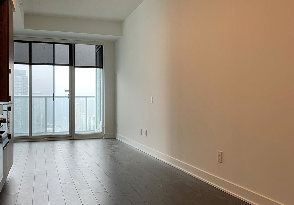 19-bathurst-street-toronto-toronto-ontario-c13720506