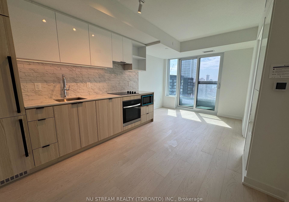 252-church-street-toronto-toronto-ontario-c13720590