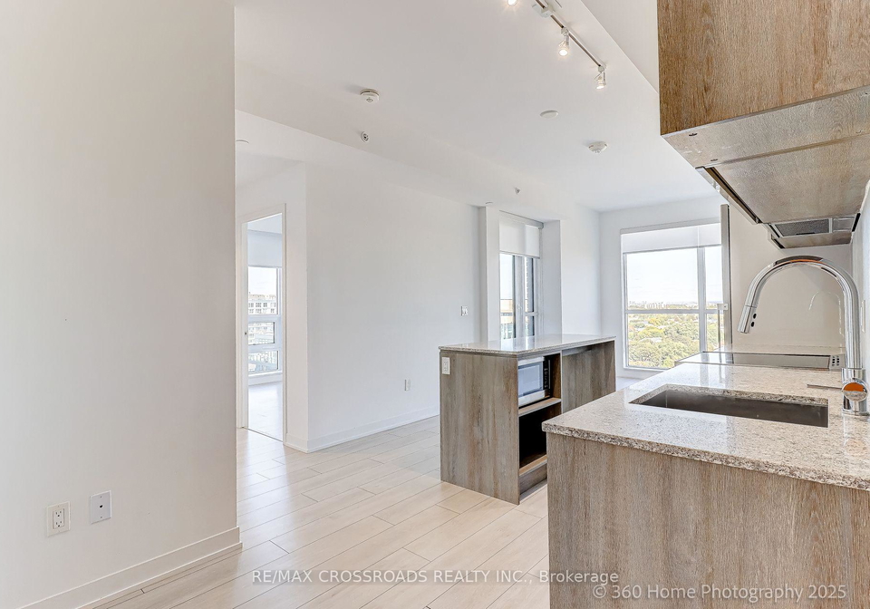 31-tippett-road-toronto-toronto-ontario-c13720618