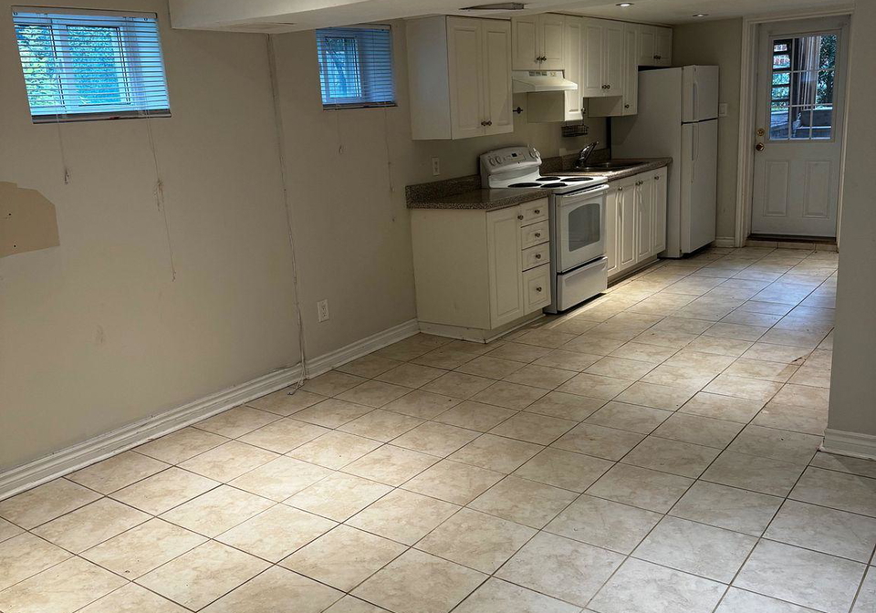 105-poyntz-avenue-toronto-toronto-ontario-c13720654