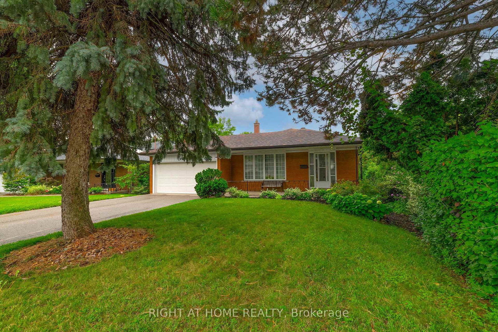 236-shaughnessy-boulevard-toronto-north-york-ontario-c13720770