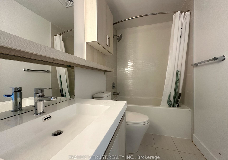 150-fairview-mall-drive-toronto-north-york-ontario-c13720812