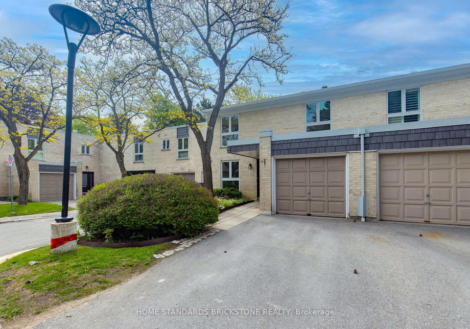 27-proudbank-millway-toronto-north-york-ontario-c13720824