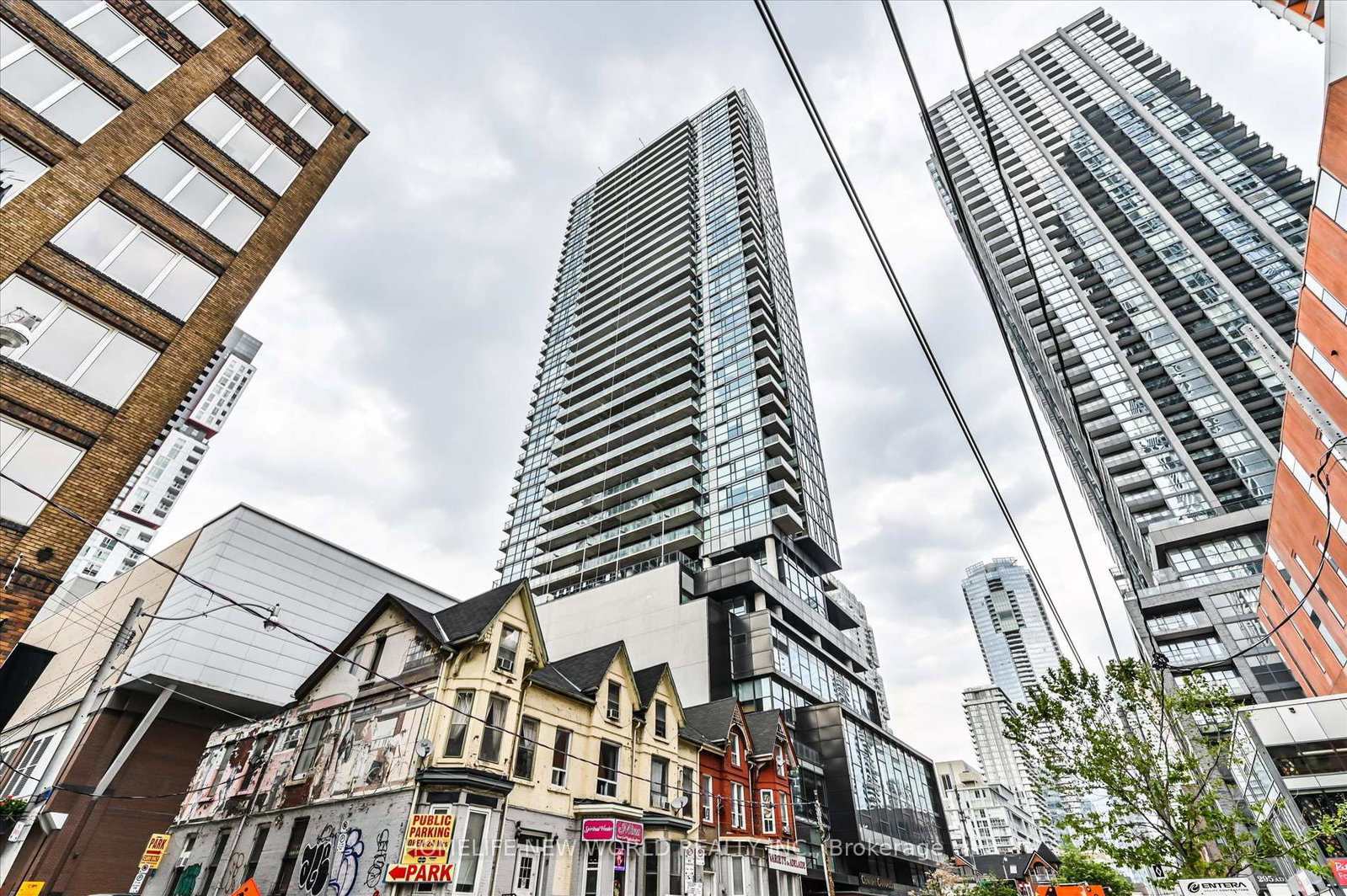 290-adelaide-street-w-toronto-toronto-ontario-c13720836