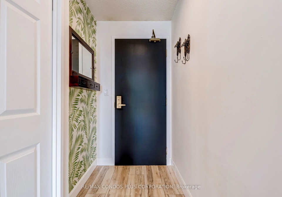 43-eglinton-avenue-e-toronto-toronto-ontario-c13720856