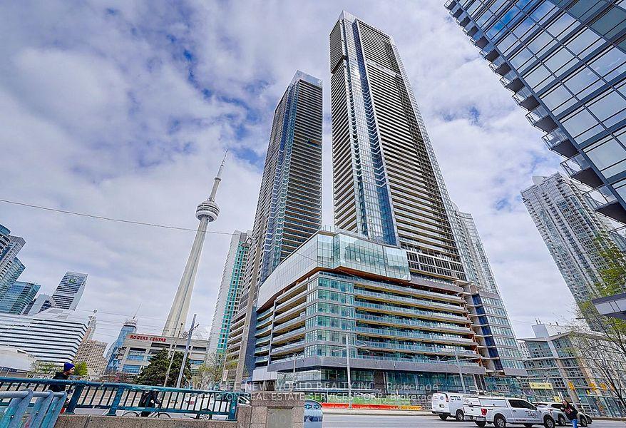 1-concord-cityplace-way-toronto-toronto-ontario-c13720866