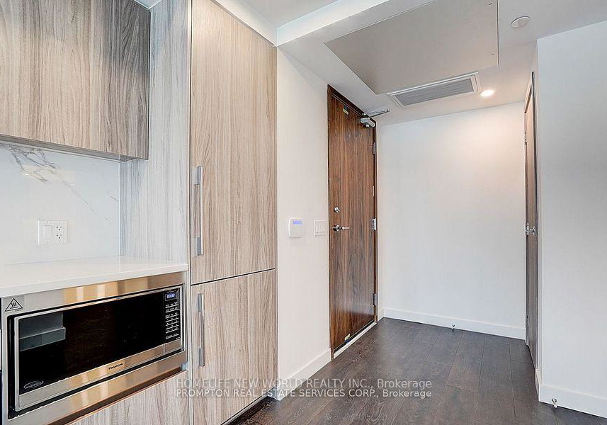 1-concord-cityplace-way-toronto-toronto-ontario-c13720866