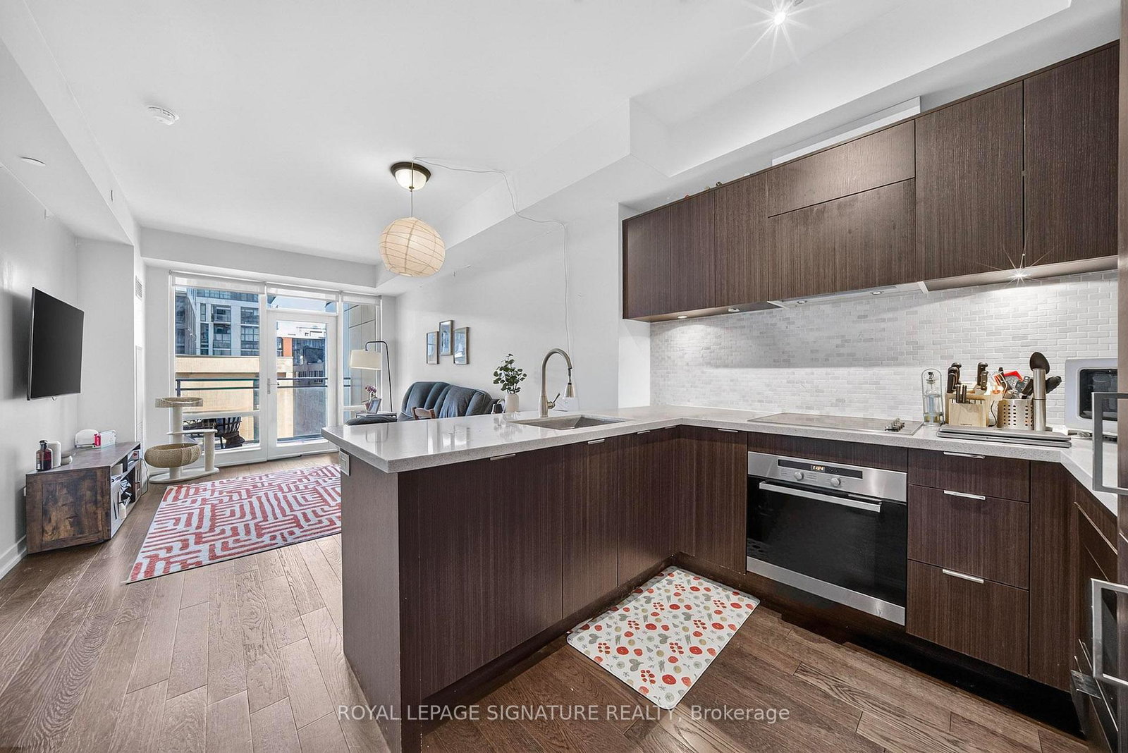 21-widmer-street-toronto-toronto-ontario-c13721074