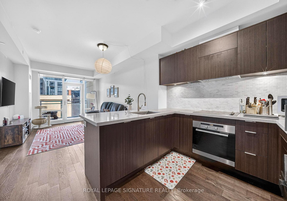 21-widmer-street-toronto-toronto-ontario-c13721074