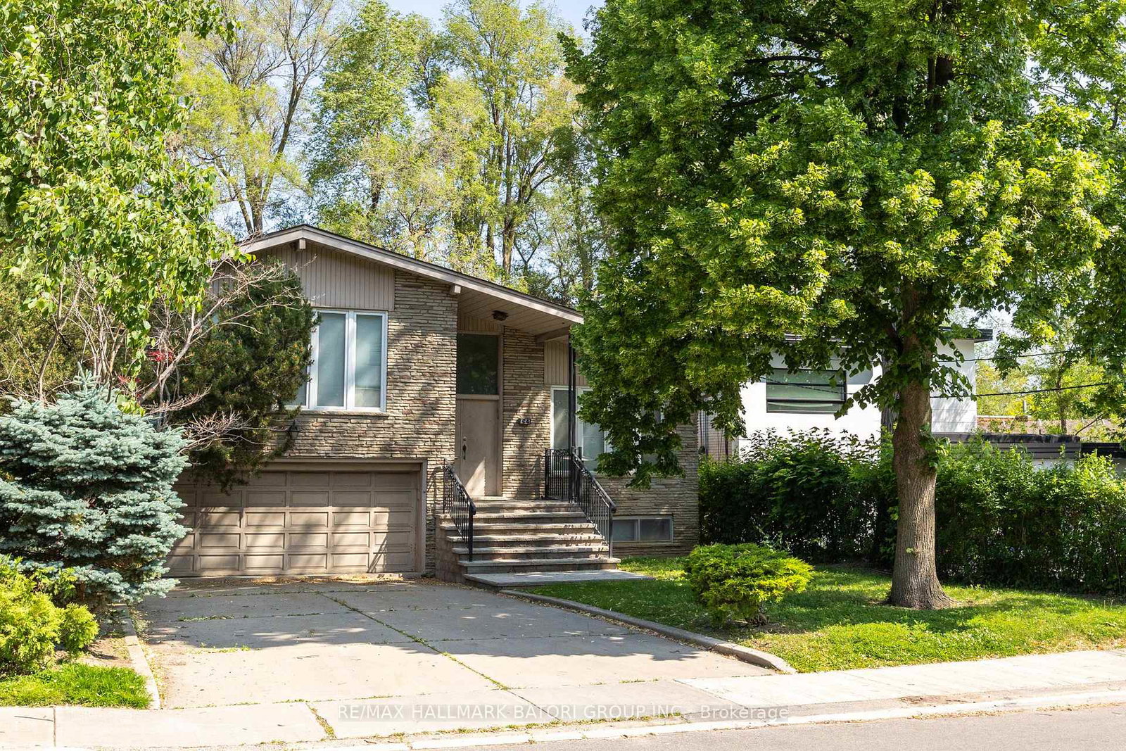 64-prue-avenue-toronto-toronto-ontario-c13721124