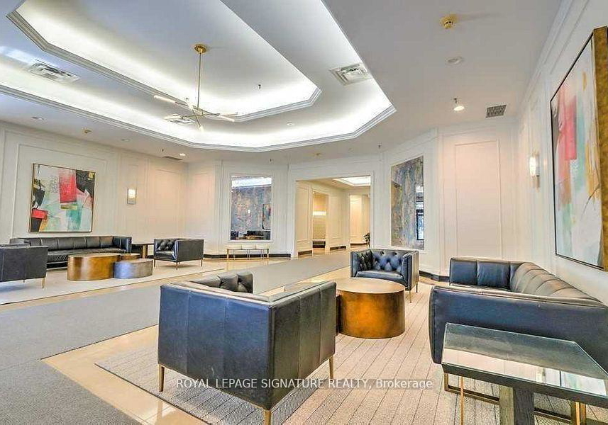 8-hillcrest-avenue-toronto-north-york-ontario-c13721136