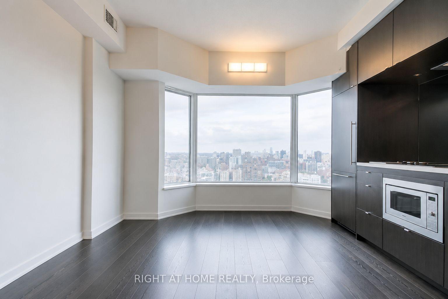 155-yorkville-avenue-toronto-toronto-ontario-c13721368