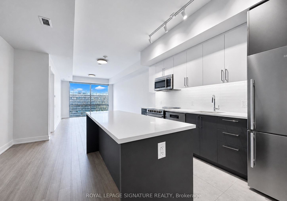 664-spadina-avenue-toronto-toronto-ontario-c13721382