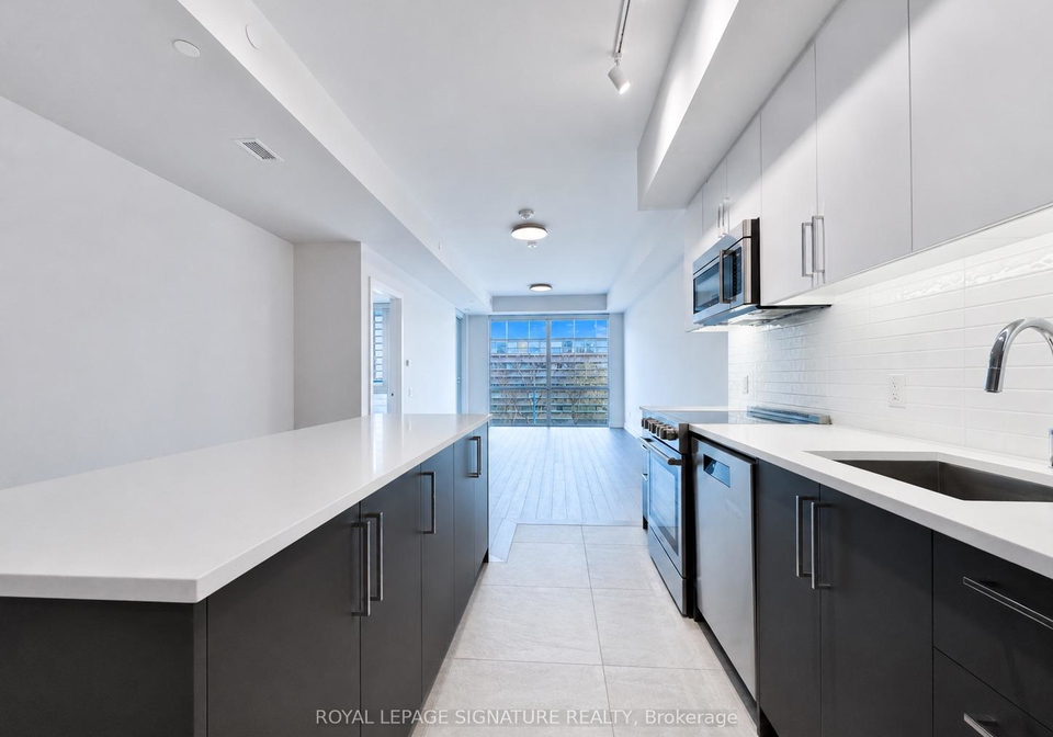 664-spadina-avenue-toronto-toronto-ontario-c13721382