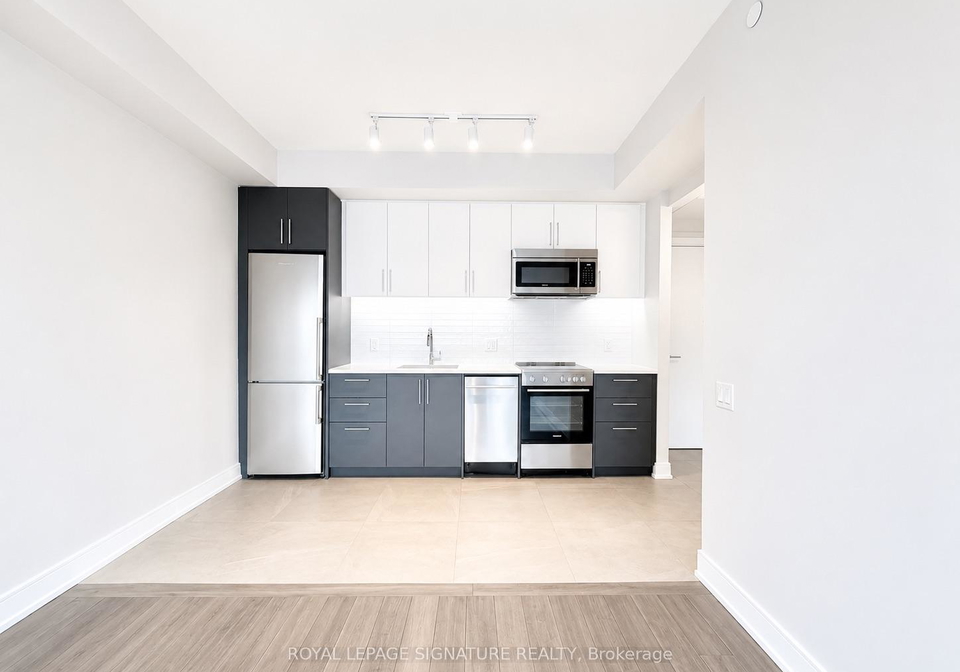 2525-bathurst-street-toronto-toronto-ontario-c13721572