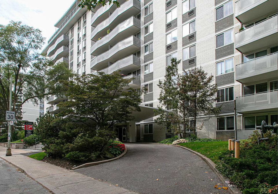 10-shallmar-boulevard-toronto-toronto-ontario-c13722278
