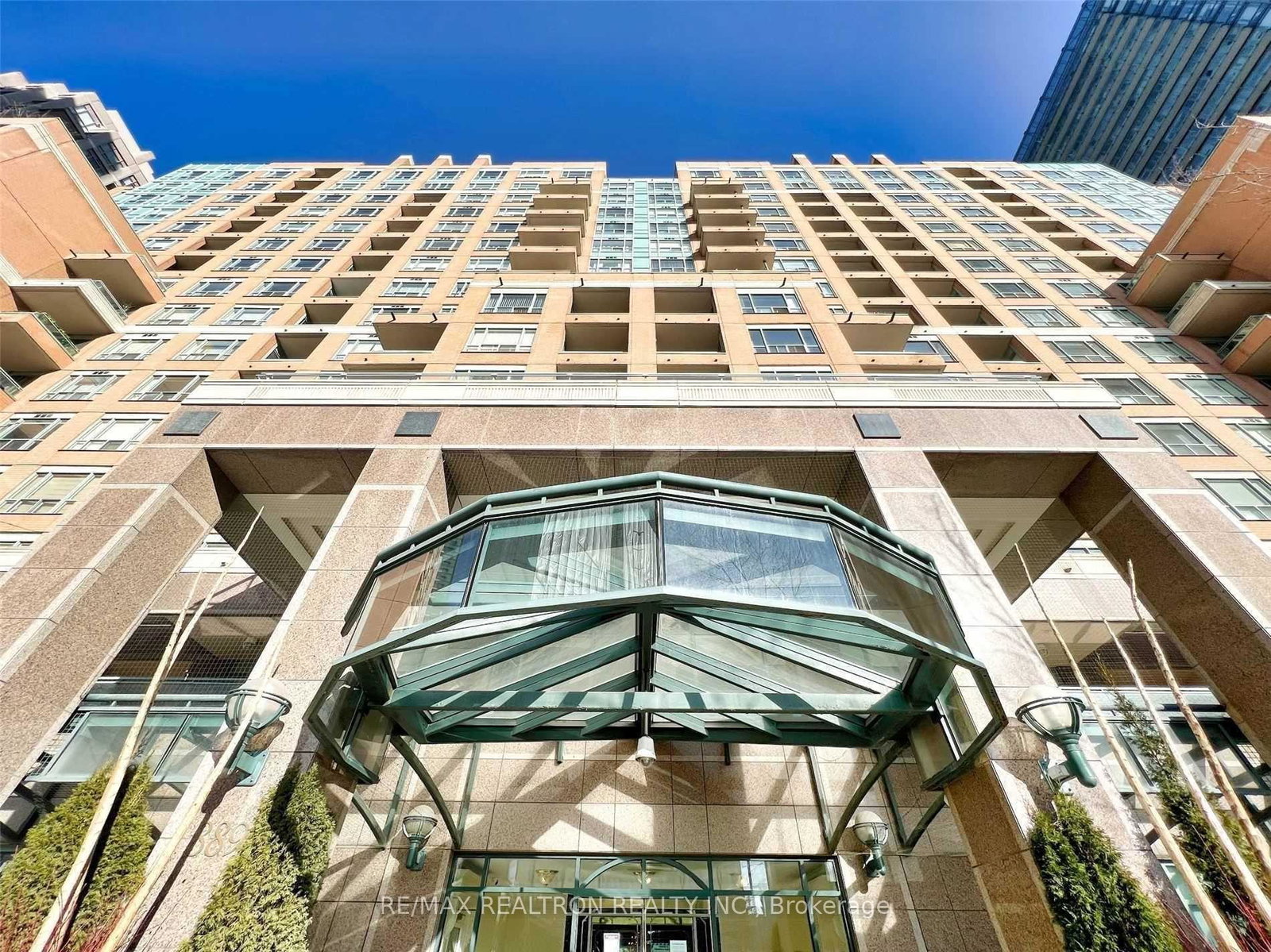 887-bay-street-toronto-toronto-ontario-c13722386