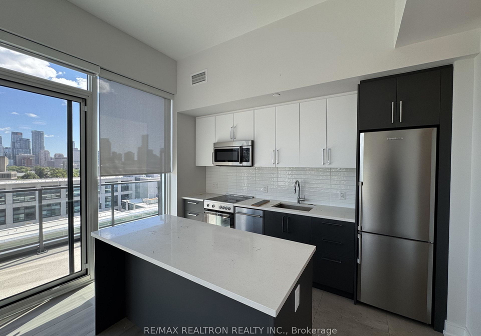 664-spadina-avenue-toronto-toronto-ontario-c13722460