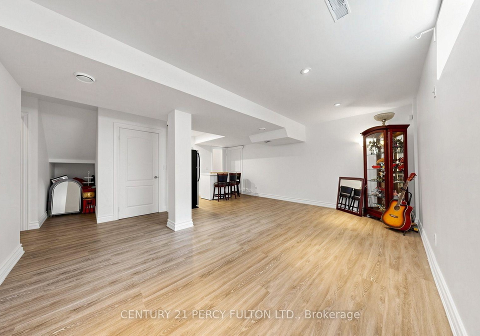 372b-hounslow-avenue-toronto-toronto-ontario-c13722592
