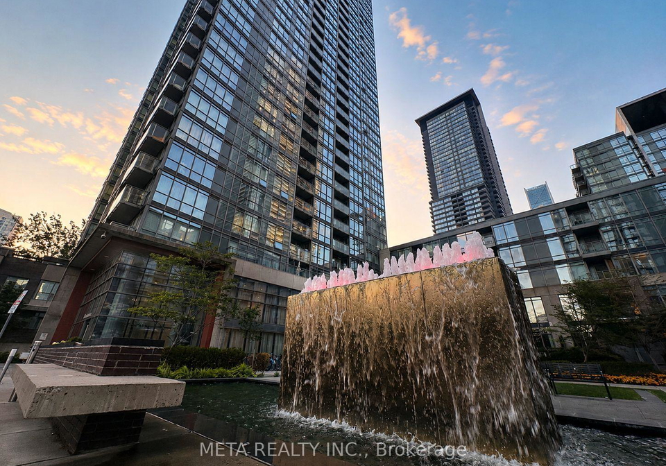 15-fort-york-boulevard-toronto-toronto-ontario-c13723484