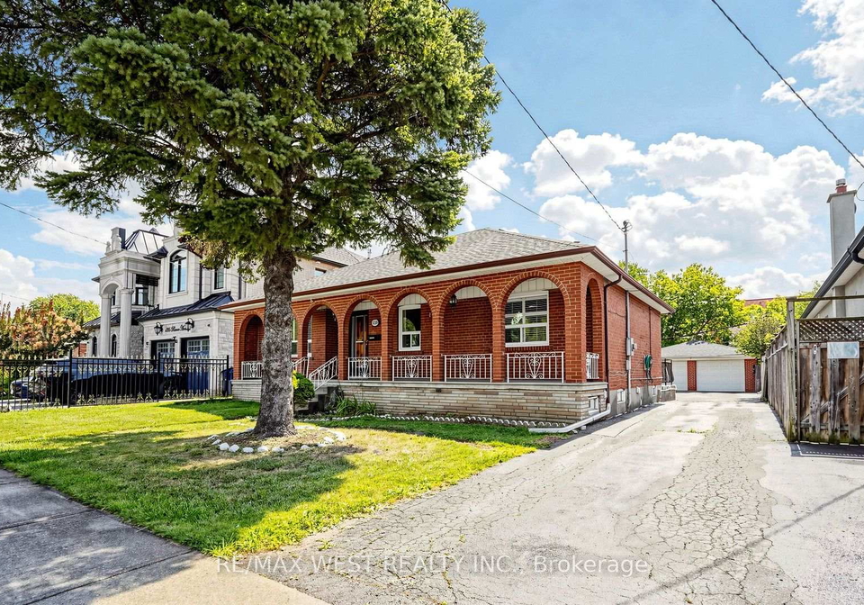 139-ranee-avenue-toronto-toronto-ontario-c13723486