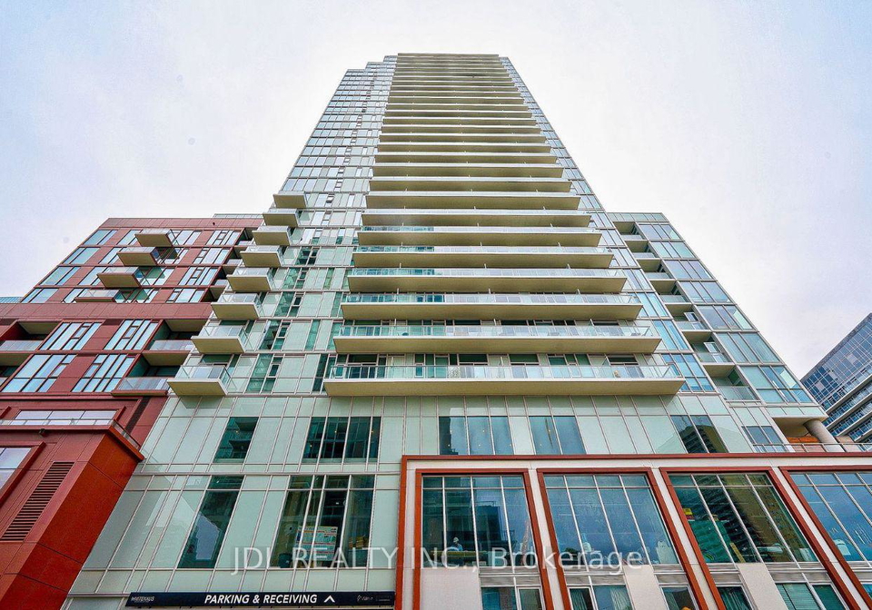 33-helendale-avenue-toronto-toronto-ontario-c13723702