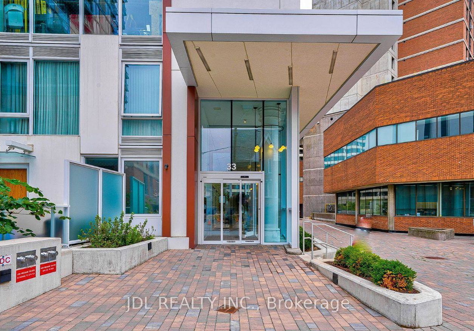 33-helendale-avenue-toronto-toronto-ontario-c13723702