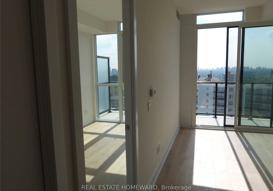 128-fairview-mall-drive-toronto-north-york-ontario-c13723898