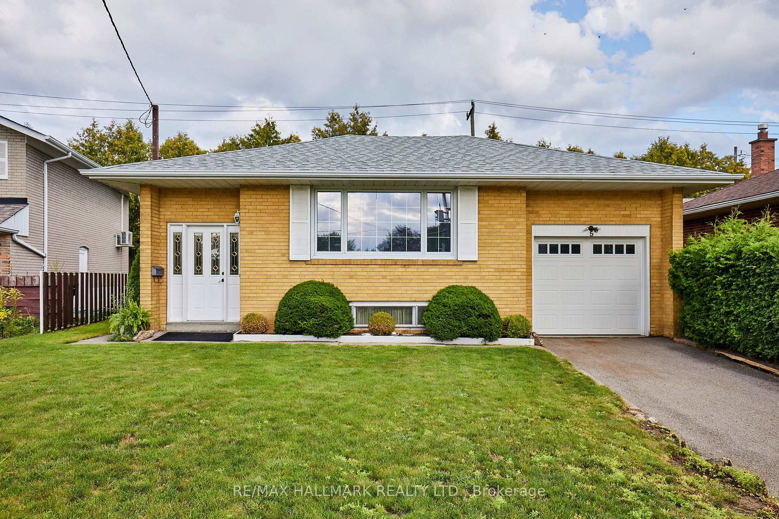 5-mere-court-toronto-north-york-ontario-c13724058