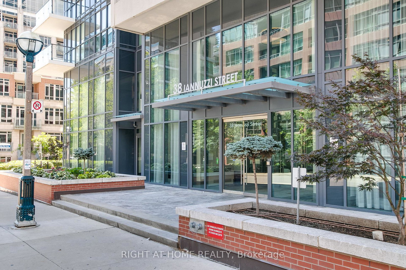 38-ianuzzi-street-toronto-toronto-ontario-c13724248
