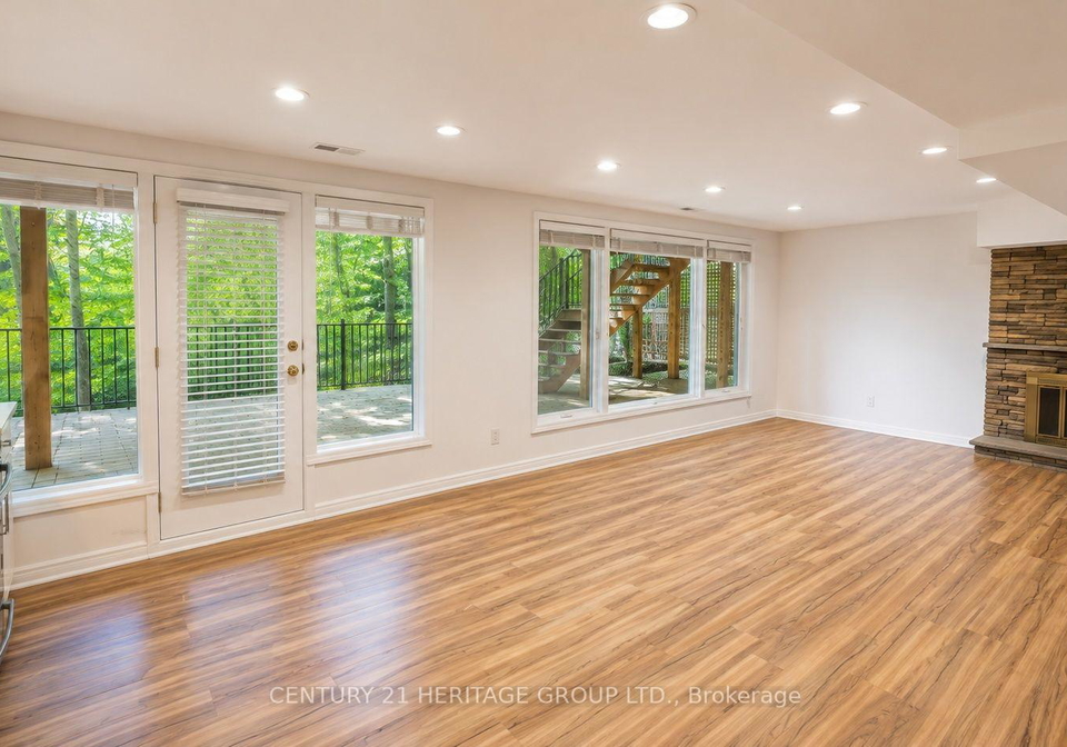 17-hi-mount-drive-toronto-north-york-ontario-c13724386