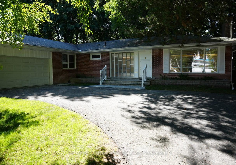 17-hi-mount-drive-toronto-north-york-ontario-c13724392