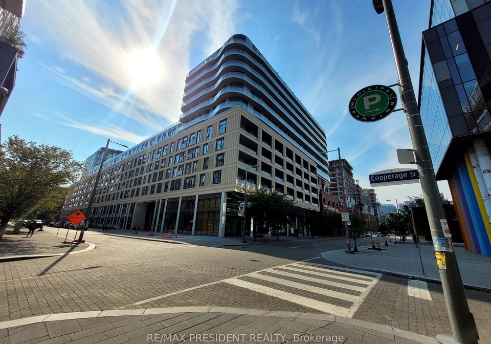 425-e-front-street-e-toronto-toronto-ontario-c13724396