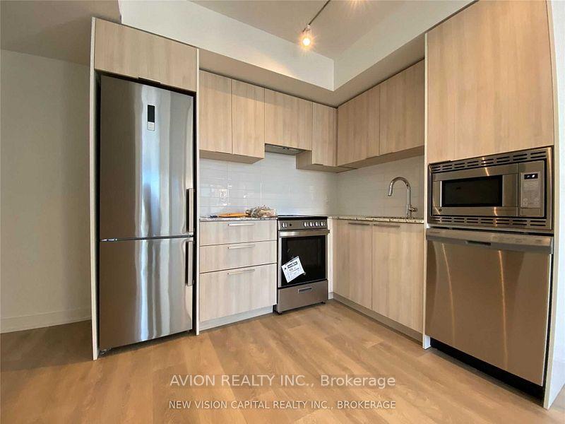 501-yonge-street-toronto-toronto-ontario-c13724454