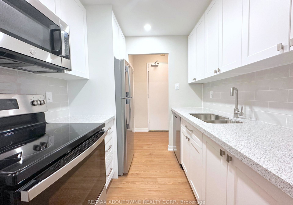 300-st-clair-avenue-w-toronto-toronto-ontario-c13724750