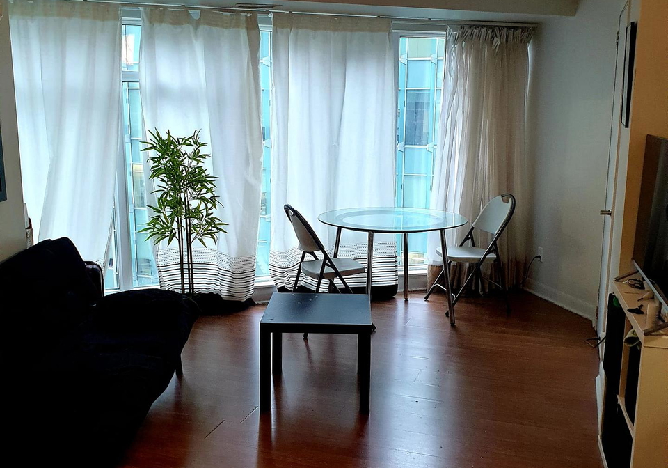200-victoria-street-toronto-toronto-ontario-c13724908