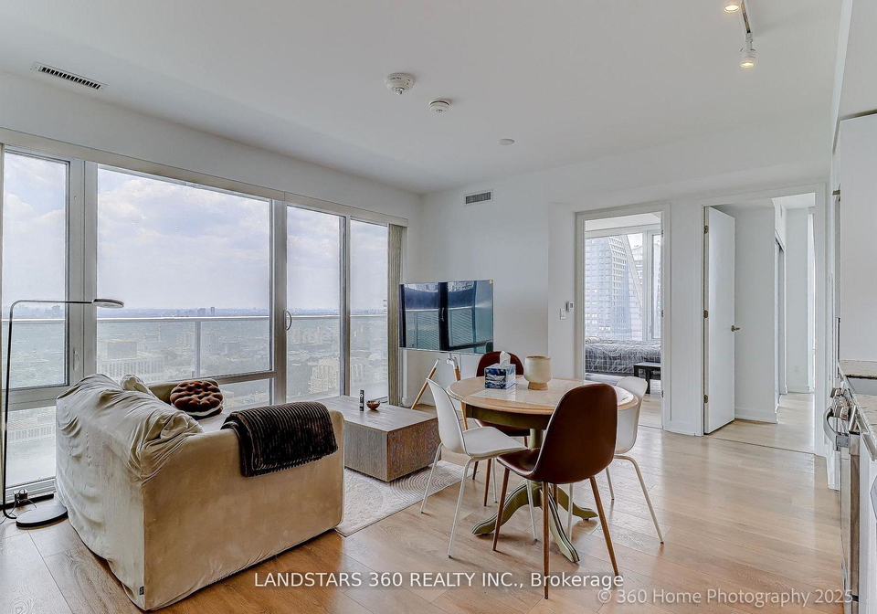501-yonge-street-toronto-toronto-ontario-c13725144
