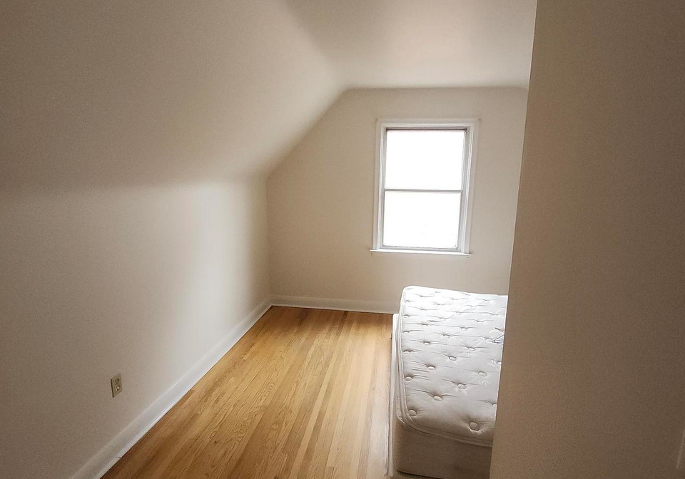 8-talbot-road-toronto-toronto-ontario-c13725824