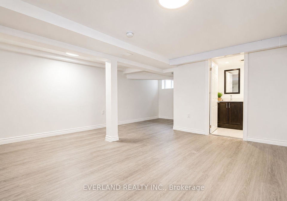 1751-bayview-avenue-toronto-east-york-ontario-c13725896