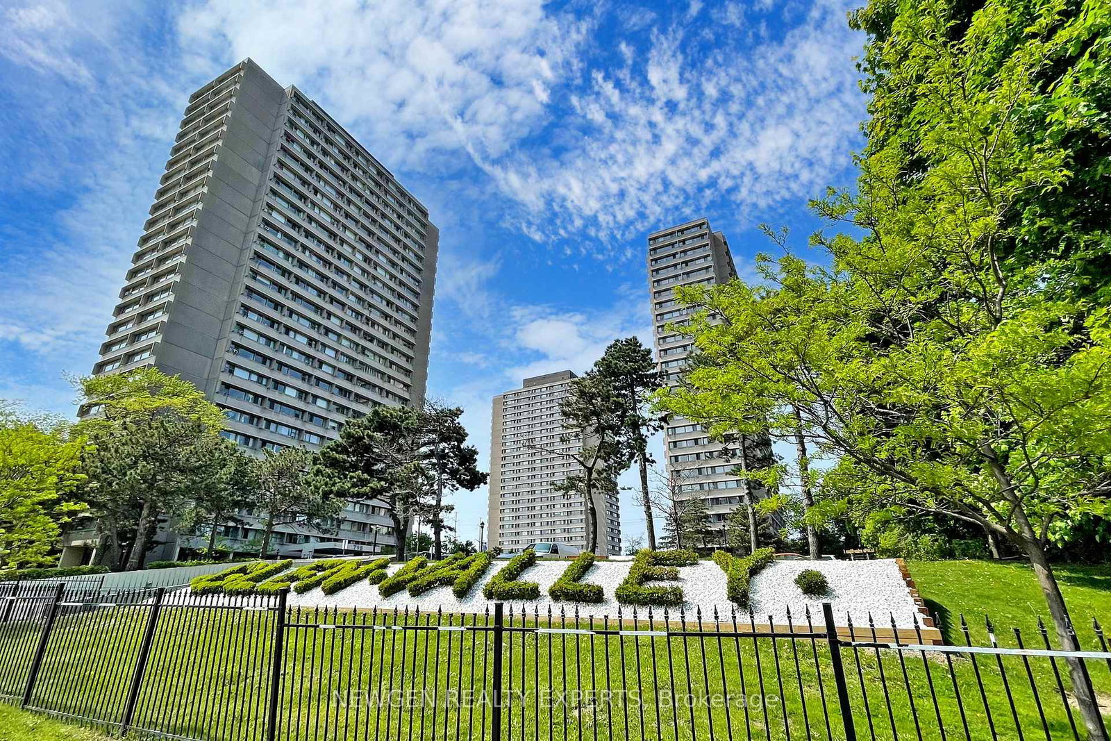 715-don-mills-road-toronto-east-york-ontario-c13725922