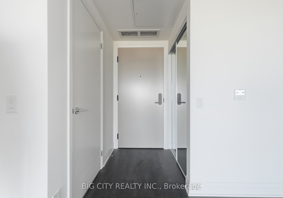 25-frederick-todd-way-toronto-east-york-ontario-c13726088